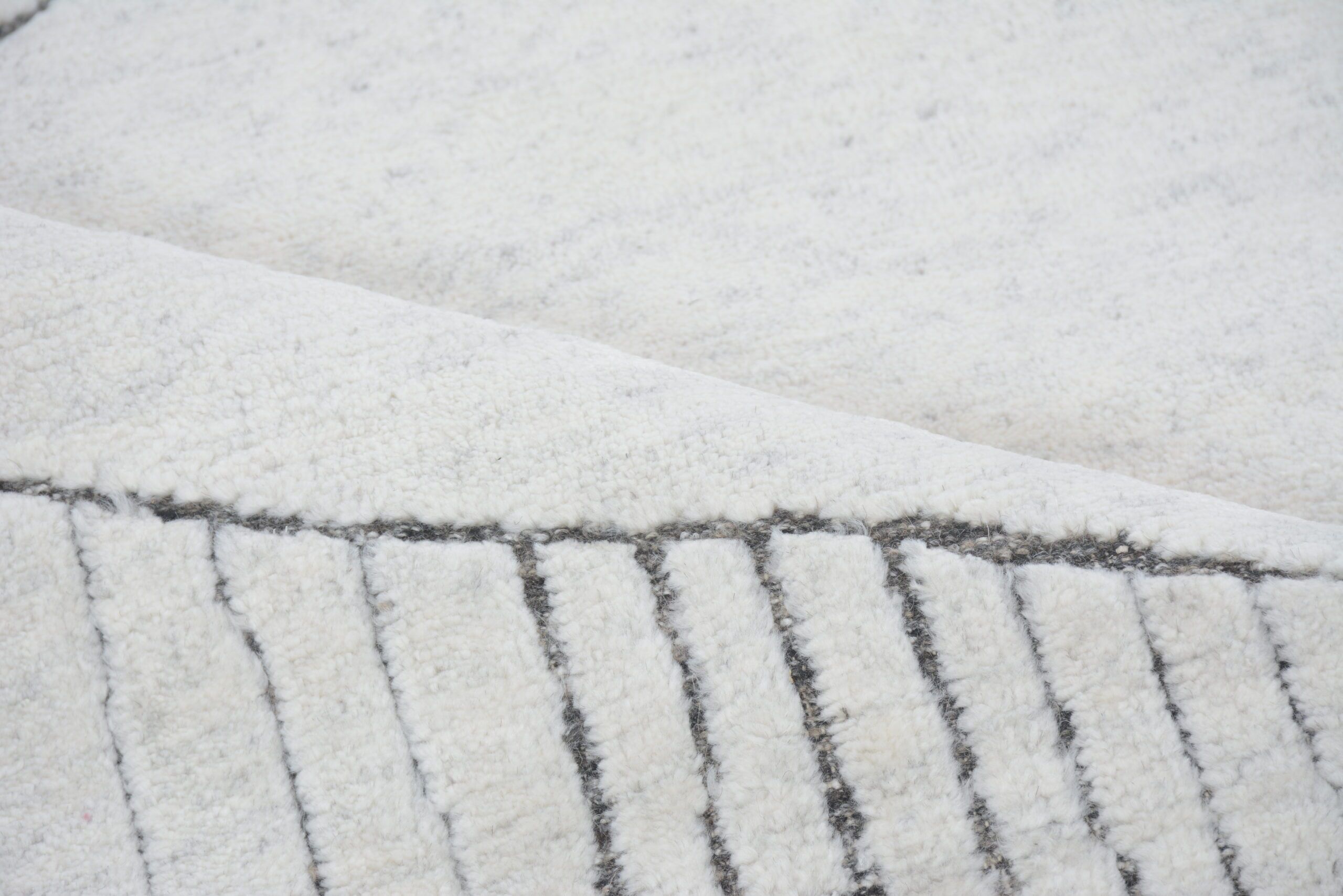 Fine Enzo Collection Natural Wool 14 x 10 - Image 5