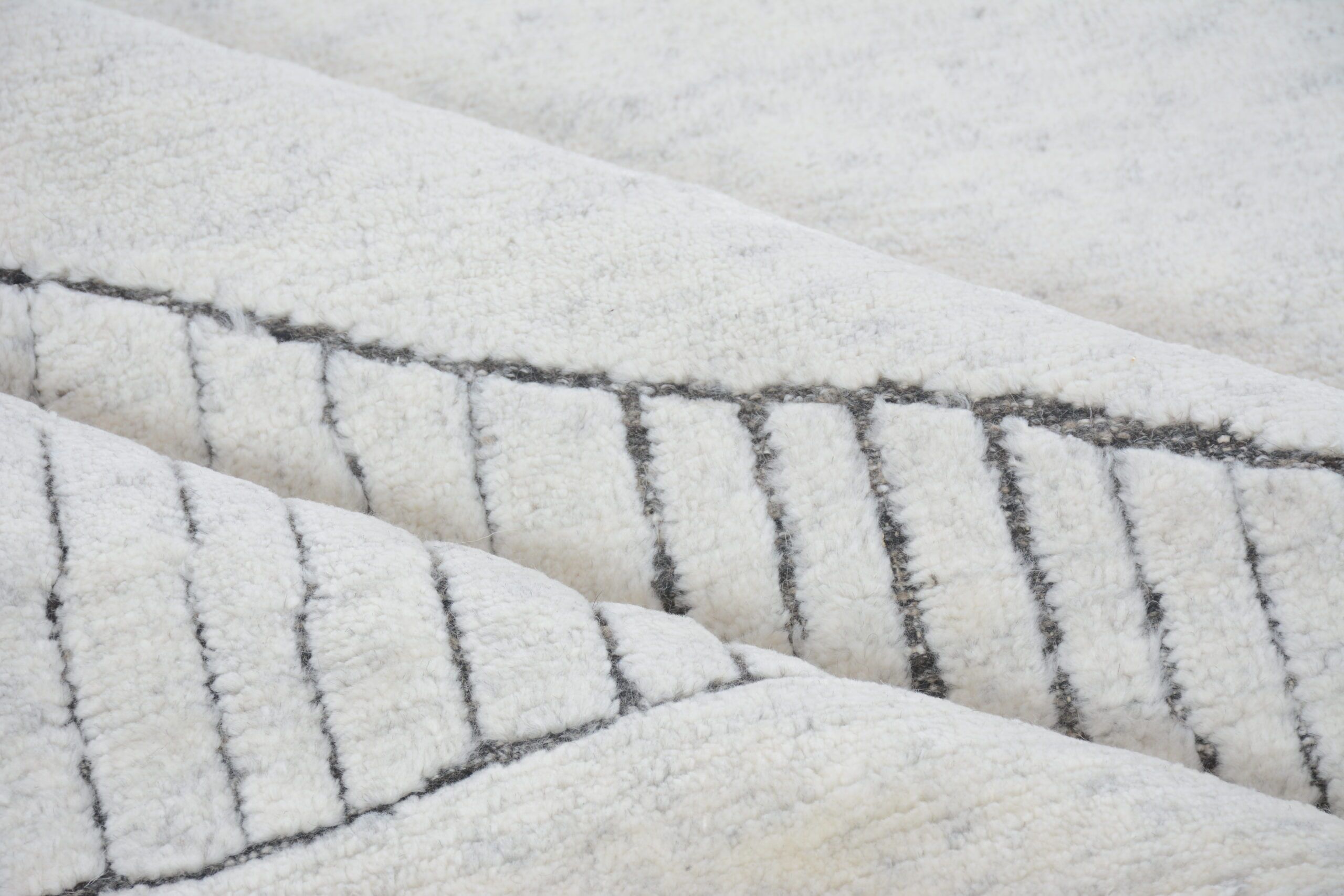 Fine Enzo Collection Natural Wool 14 x 10 - Image 6