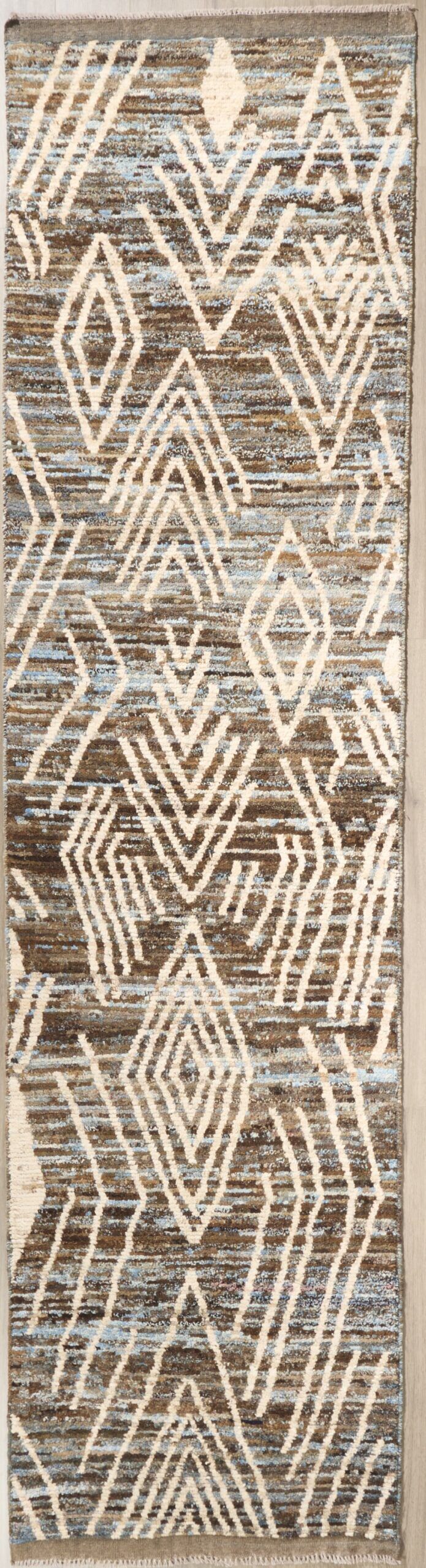 Fine Modern Moroccan design 12.8 x 3.3