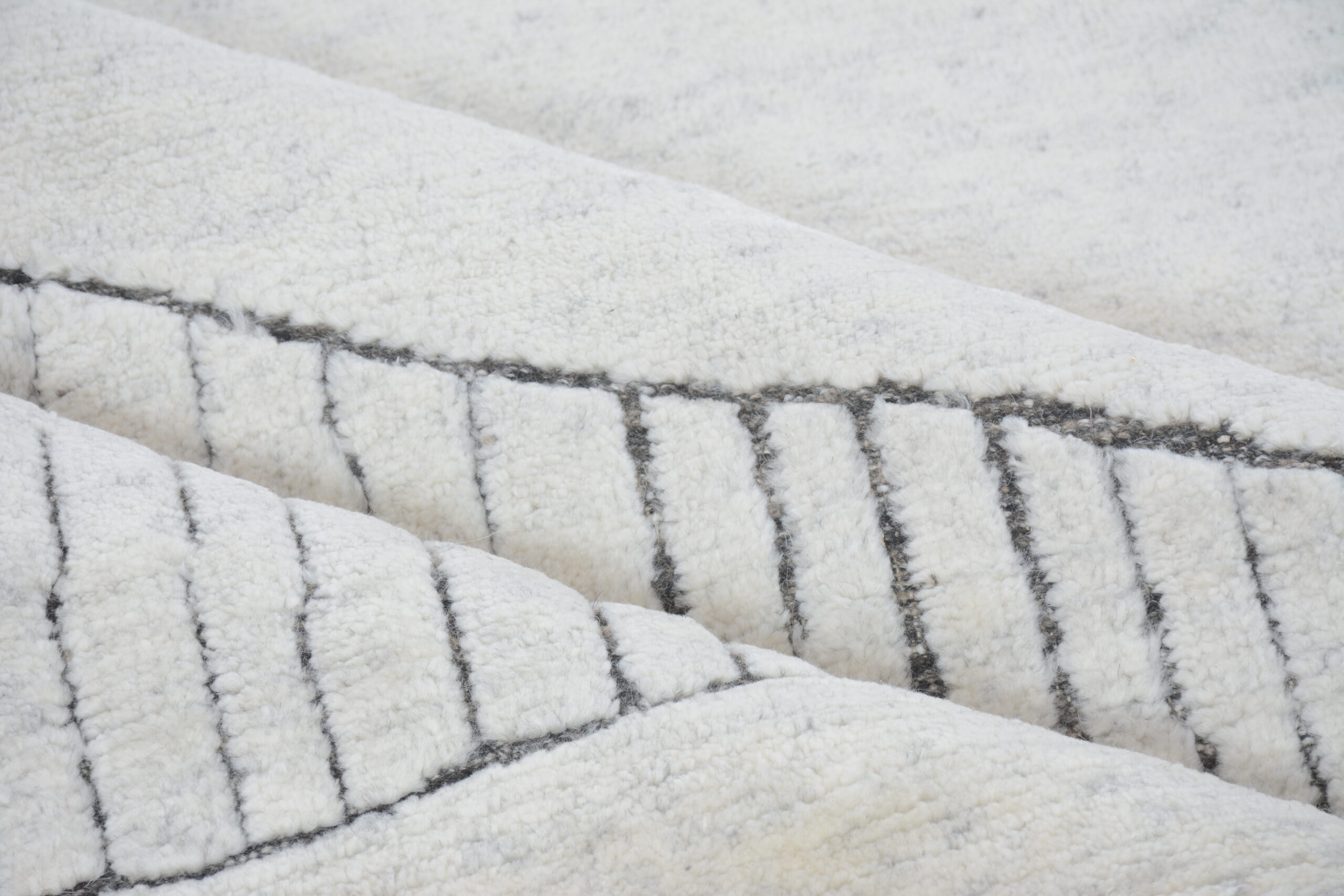 Fine Enzo Collection Natural Wool 14 x 10 - Image 6